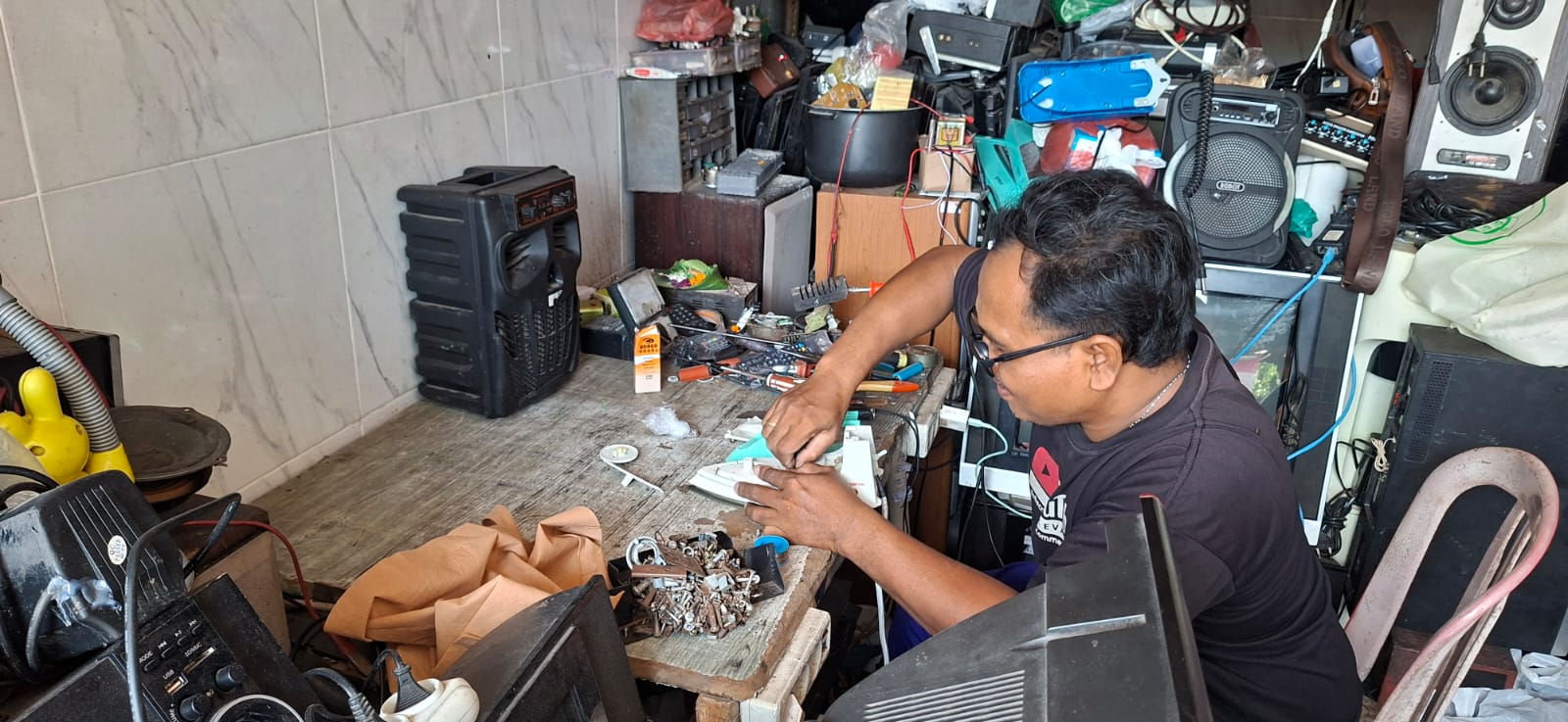 Bengkel Bumi (The Earth Workshop)