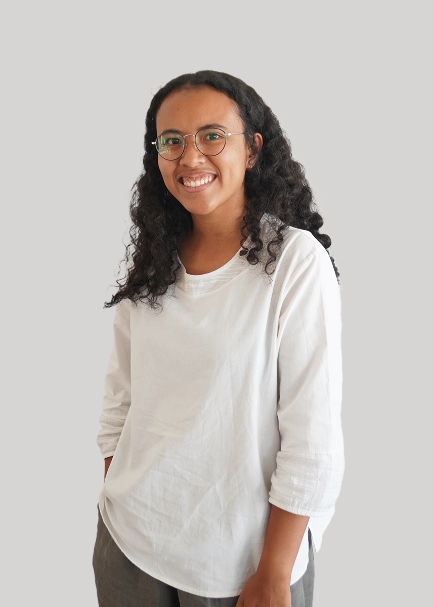 Karmelita Galuh Widya Sesfaot